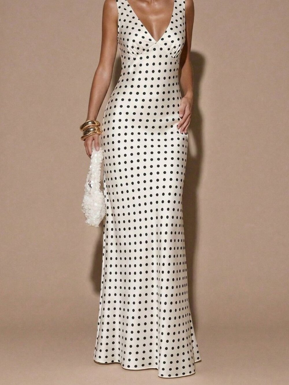 White Casual Women's Polka Dot Satin V-Neck Sleeveless Fitted Mermaid Dress - Picture 3 of 6
